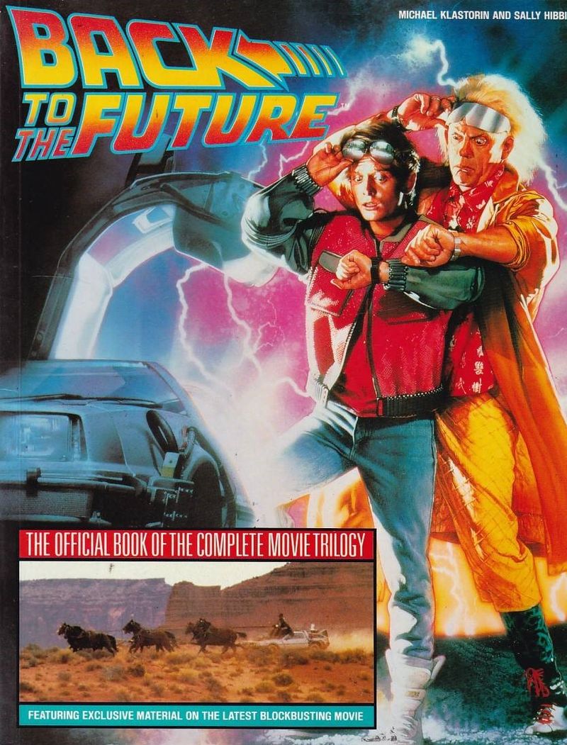 https---www.artesequencial.com.br-imagens-2024-10-Back-to-the-Future-The-Official-Book-of-the-Complete-Movie-Trilogy-TPB-1