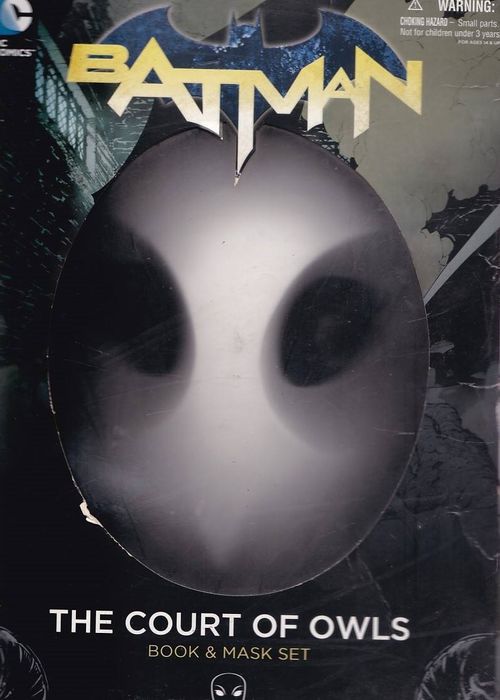 Batman - The Court of Owls Book and Mask Set (TPB)